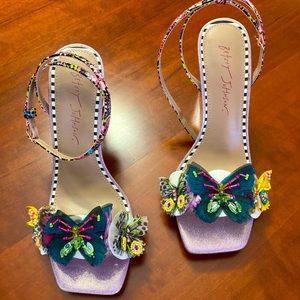 Betsey Johnson Kynlee Lilac Butterfly Wedges Size 8.5